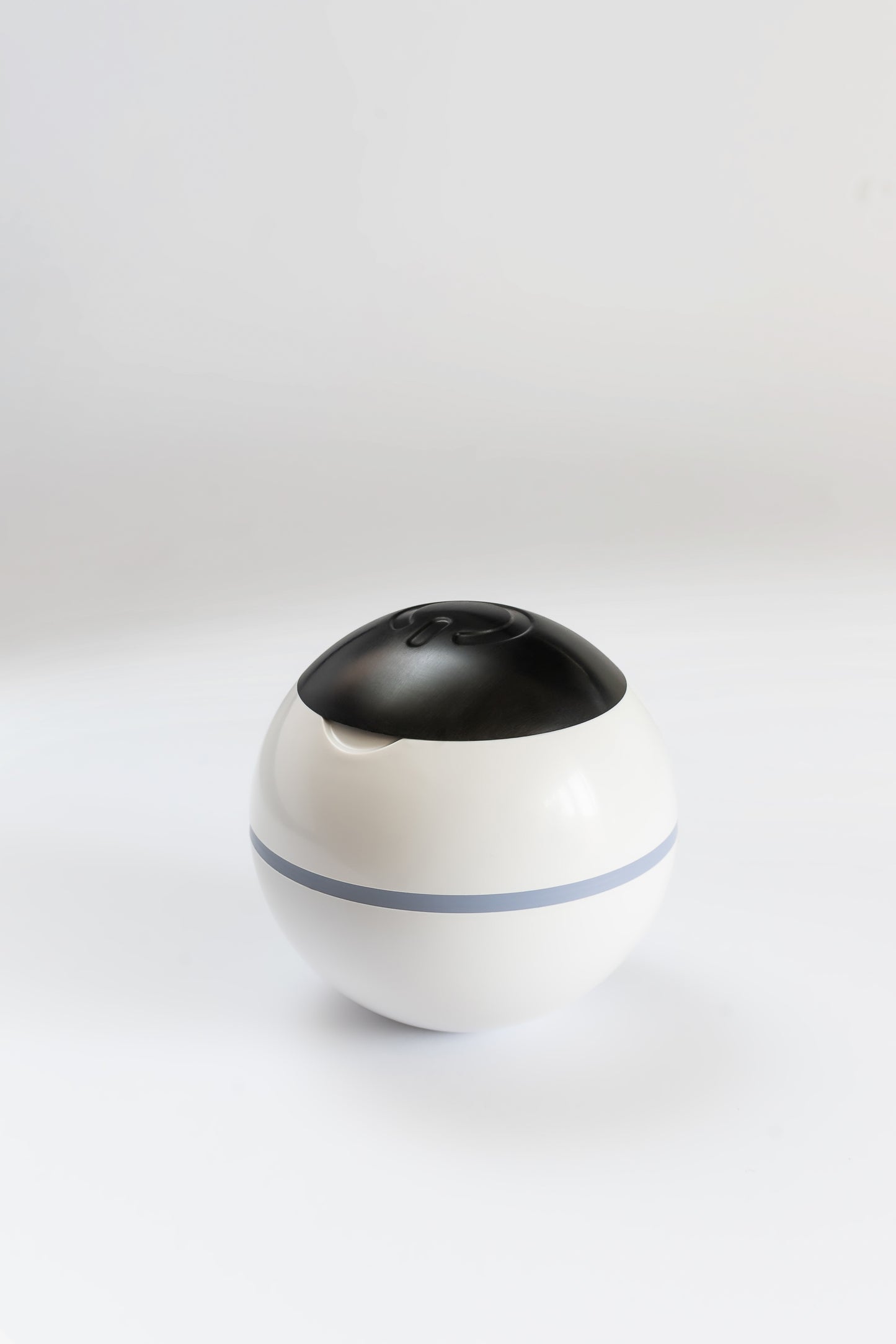 Habeo ball on its own. 